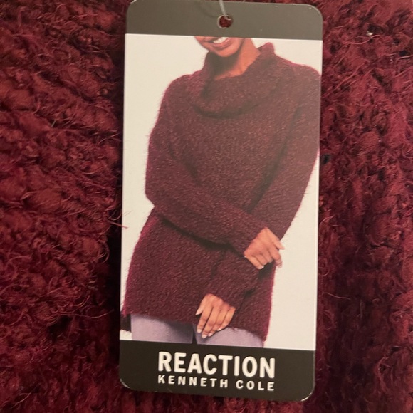 Kenneth Cole Reaction Turtleneck Sweater - Picture 2 of 3